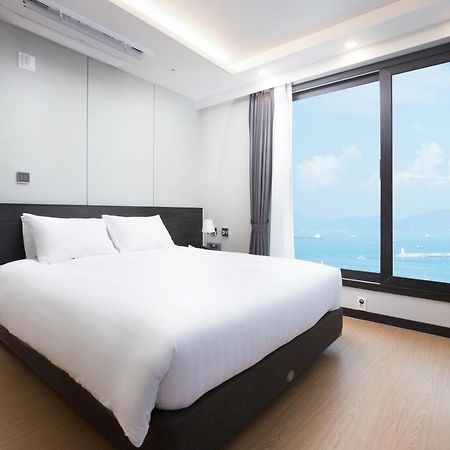 Utop Marina Hotel & Resort Yeosu Zewnętrze zdjęcie