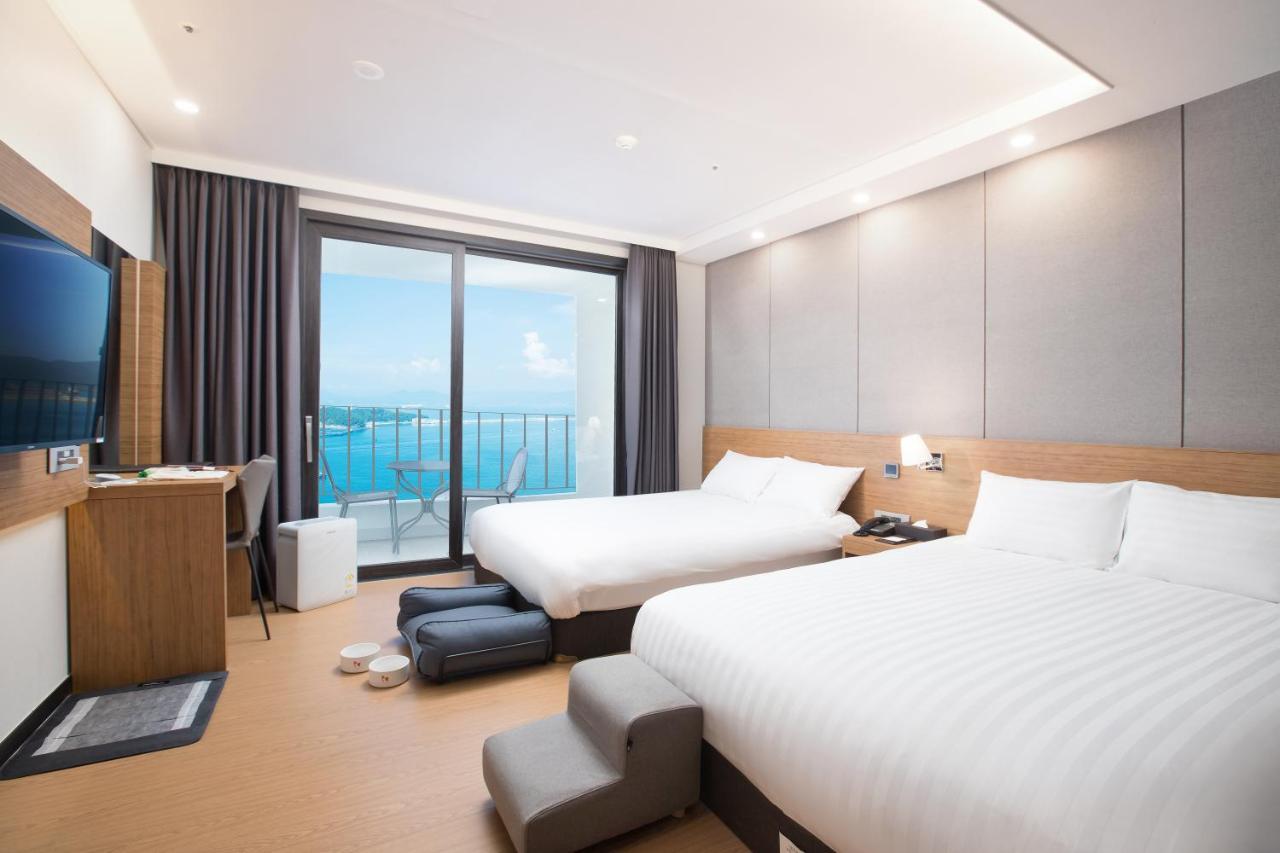 Utop Marina Hotel & Resort Yeosu Zewnętrze zdjęcie